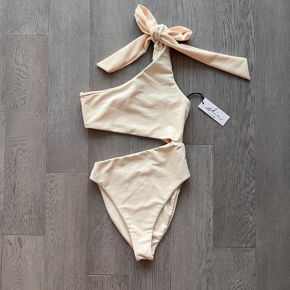 SAME Cut Out One Piece (Ribbed Cream)